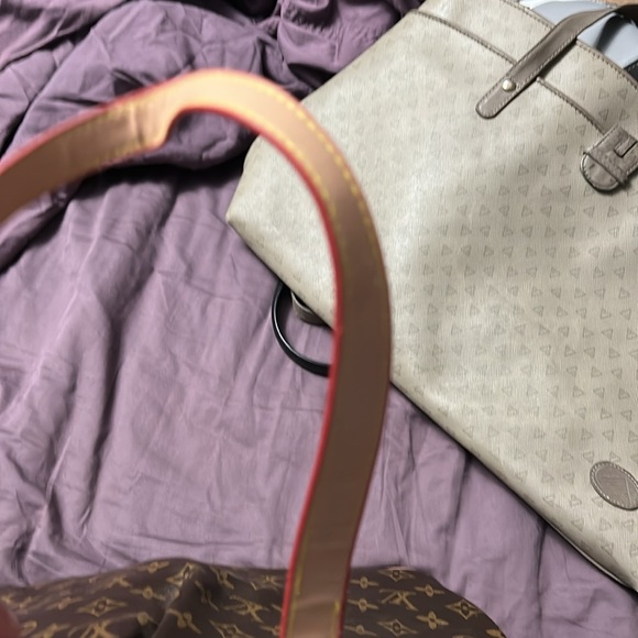 Leather tote bag with crossbody strap - Picture 3 of 6